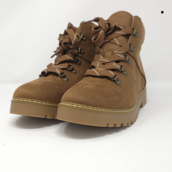 Cliffs by WHITE MOUNTAIN Shoes - CLIFFS BY WHITE MOUNTAIN Connie Cushioned Lace Up City Hiker Ankle Boot Brown 9M